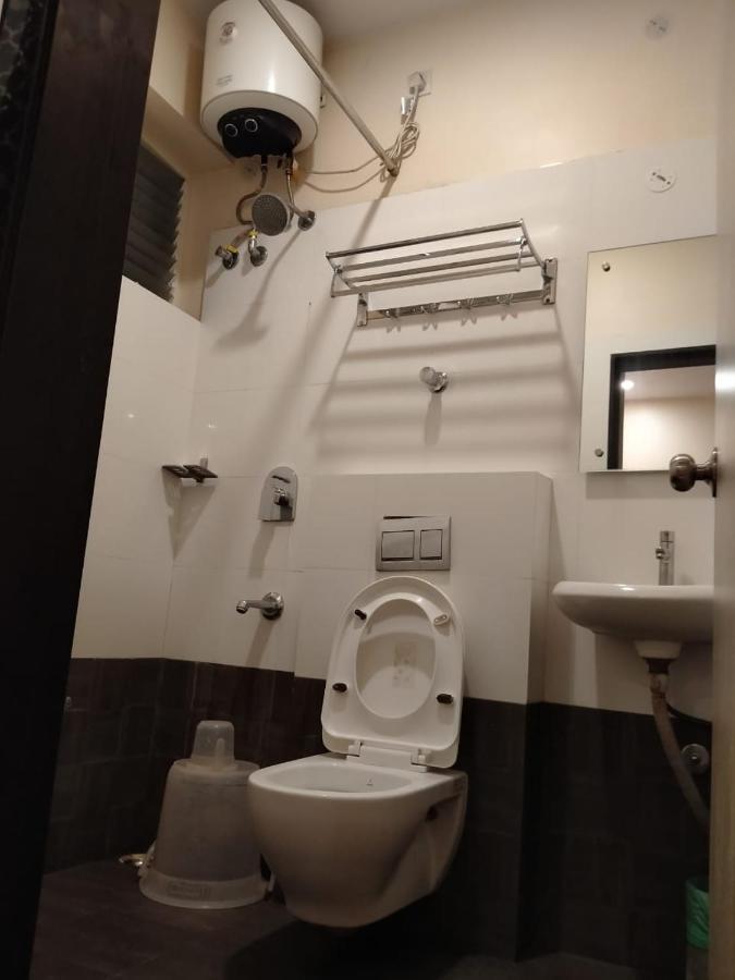 The Elite Inn Визакхапатнам Екстериор снимка